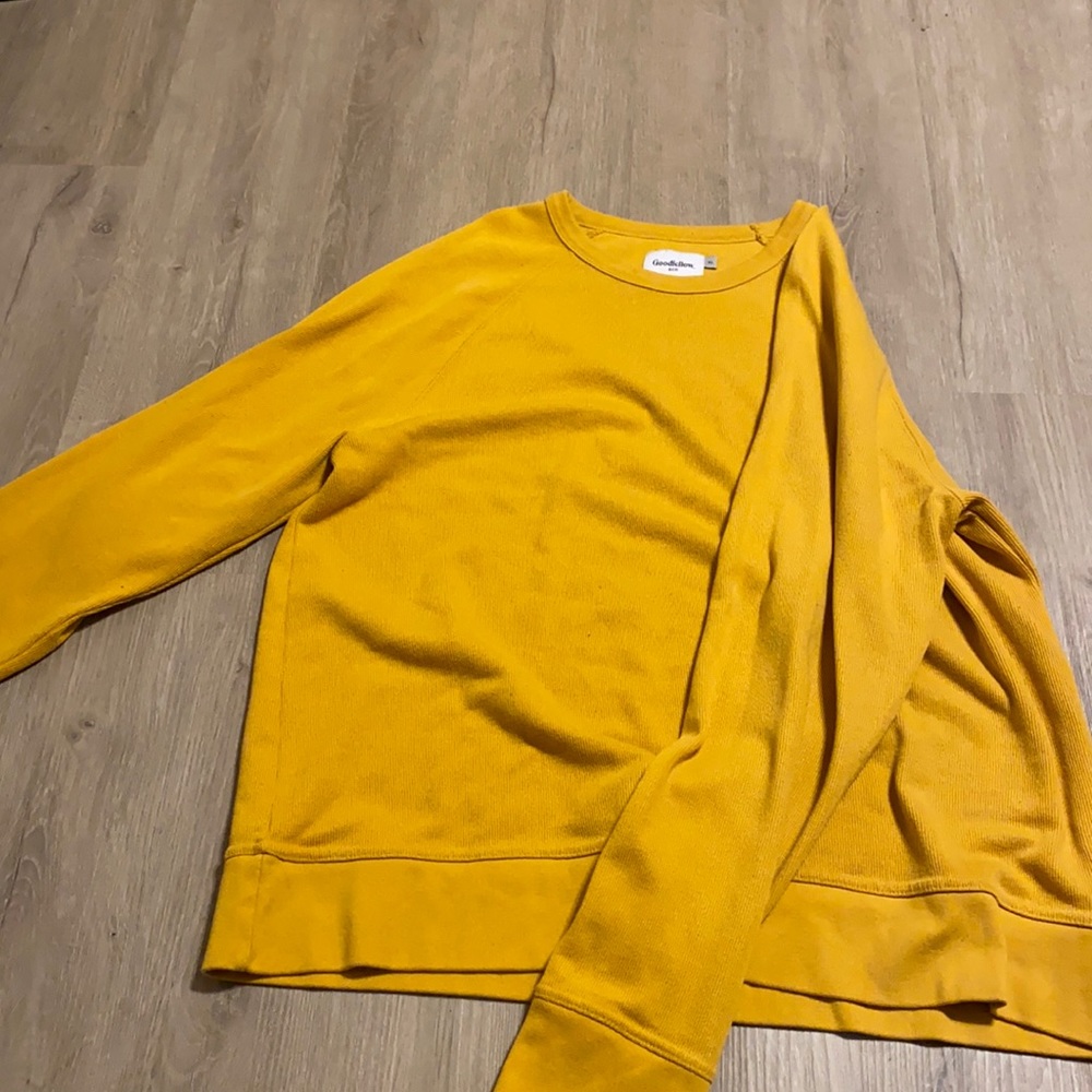 GOODFELLOW YELLOW SWEATER MENS LONG SLEEVE
